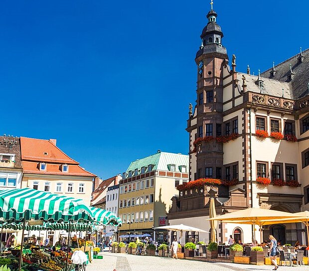 Market square and Schweinfurt's town hall. 