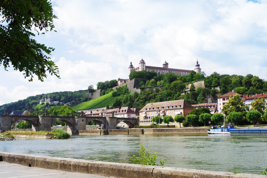 Würzburg's view of the Main river, the old bridge and the Marienberg fortress. 